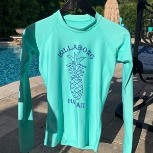 Billabong rash guard with pineapple